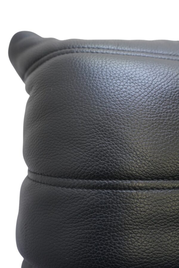 Canapé 3 pl TOGO en cuir de la Ligne Roset par Michel Ducaroy