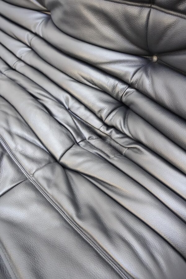 Canapé 3 pl TOGO en cuir de la Ligne Roset par Michel Ducaroy