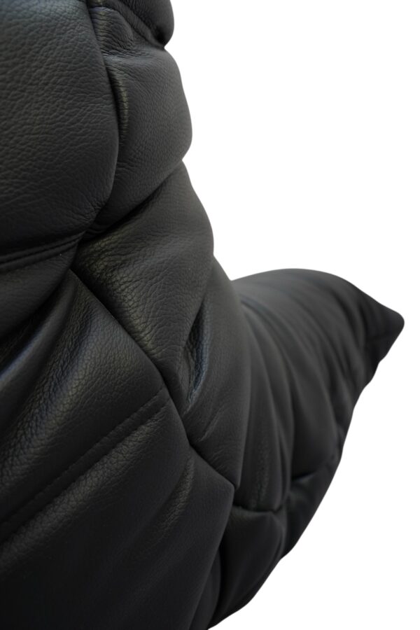 Canapé 3 pl TOGO en cuir de la Ligne Roset par Michel Ducaroy
