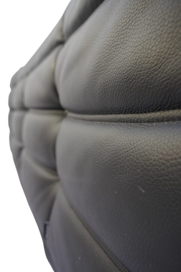 Canapé 3 pl TOGO en cuir de la Ligne Roset par Michel Ducaroy