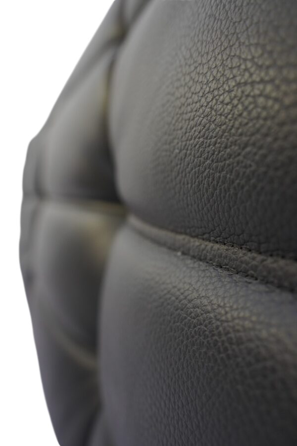 Canapé 3 pl TOGO en cuir de la Ligne Roset par Michel Ducaroy