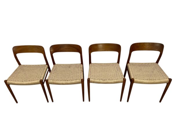 Ensemble de 4 shaises de Niels Otto Møller pour JL Møllers