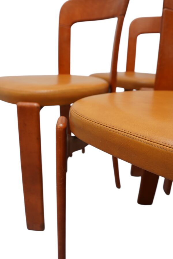 Ensemble de 8 chaises de Bruno Rey fabriquées par la maison Suisse "Dietiker" vers 1970's.