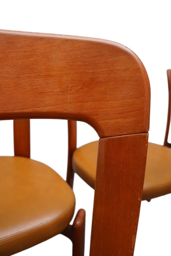 Ensemble de 8 chaises de Bruno Rey fabriquées par la maison Suisse "Dietiker" vers 1970's.