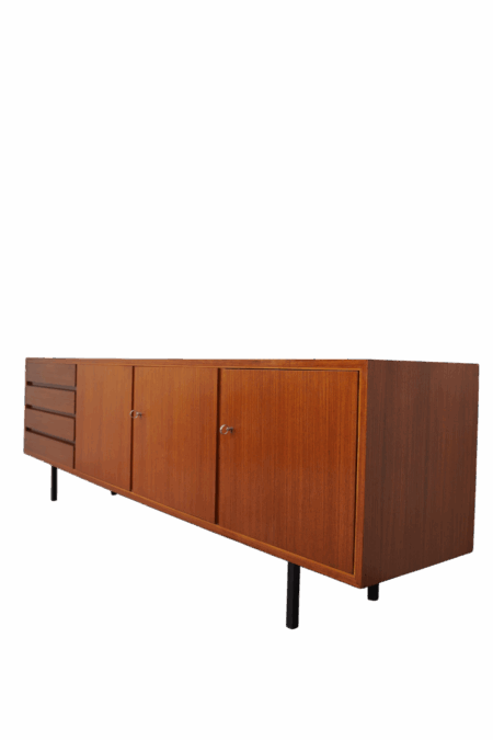 Enfilade minimaliste par la maison Richard, Suisse