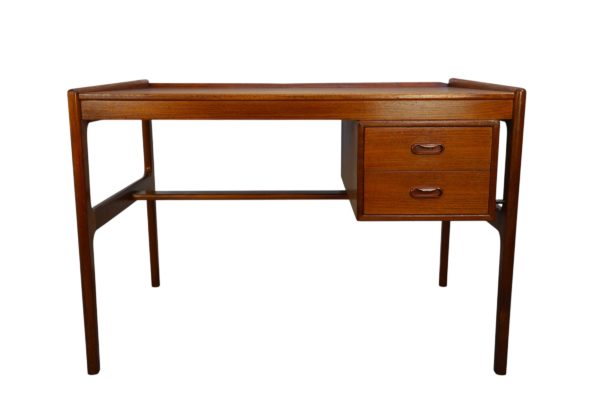 Bureau scandianve attribué à Peter Løvig Nielsen