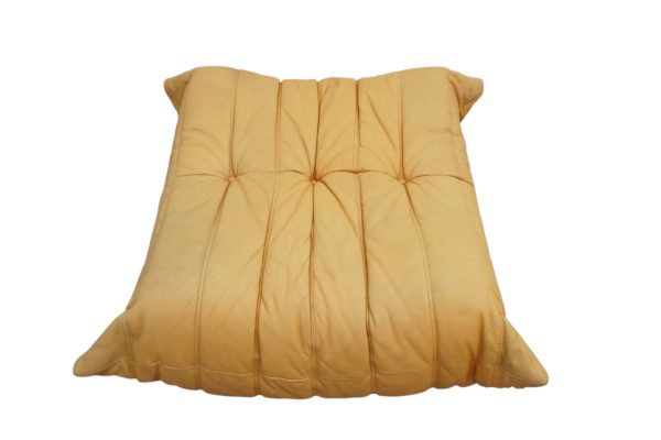 Ensemble de 5 pièces de canapés TOGO en cuir jaune, Ligne Roset