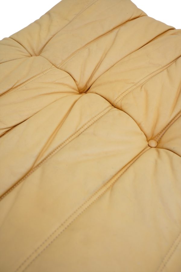 Ensemble de 5 pièces de canapés TOGO en cuir jaune, Ligne Roset