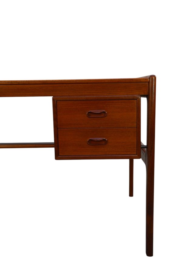Bureau scandianve attribué à Peter Løvig Nielsen