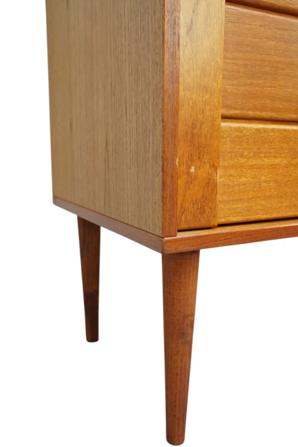 Cabinet scandinave en bois de teck