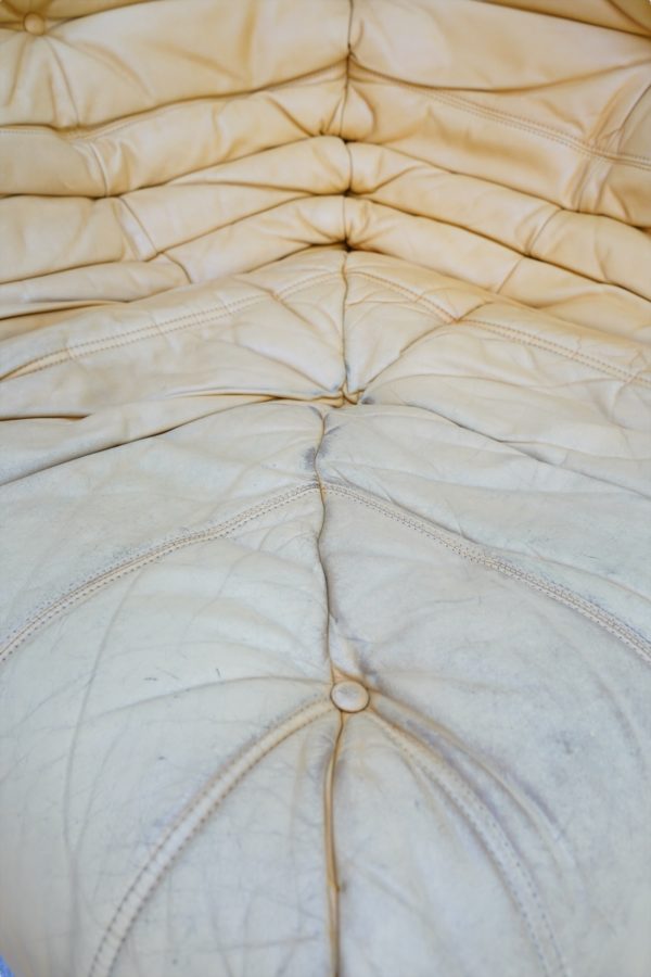 Ensemble de 5 pièces de canapés TOGO en cuir jaune, Ligne Roset