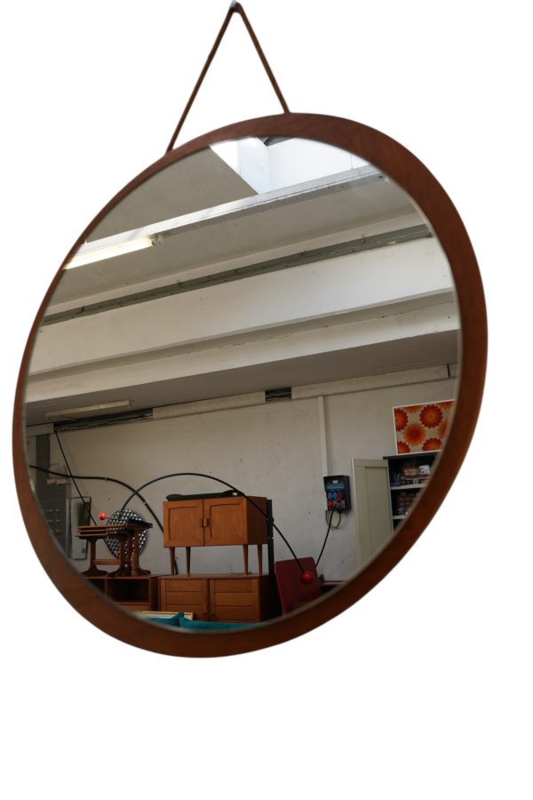 Miroir scandinave rond en teck, 1970's