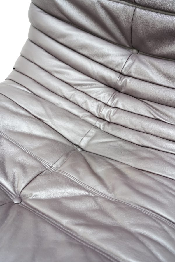 Chauffeuse et Pouf TOGO, Michel Ducaroy pour Ligne Roset – Image 9