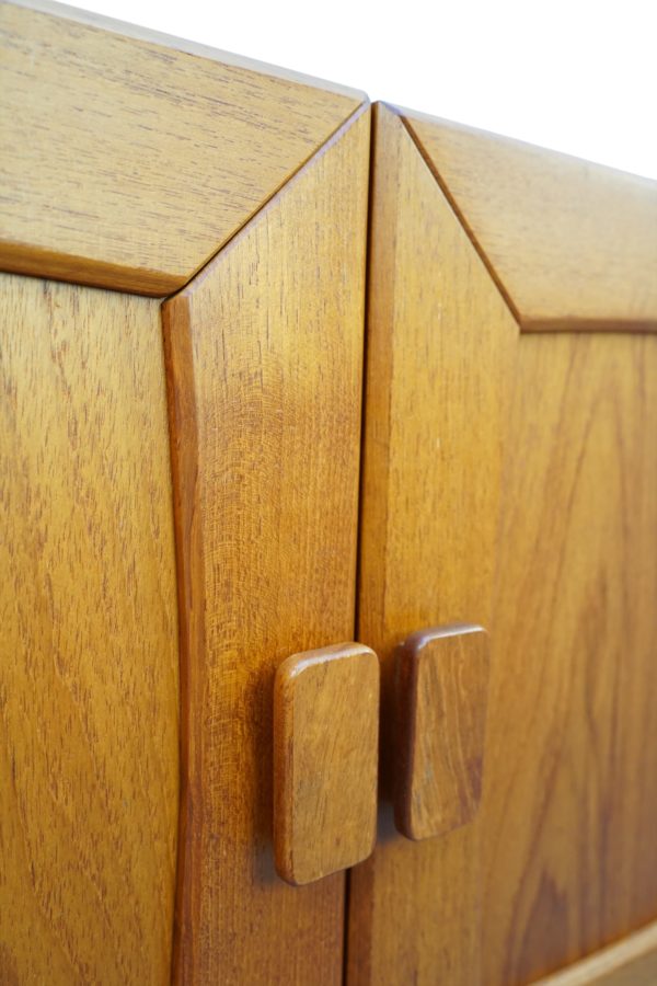 Cabinet scandinave en bois de teck, 1960's