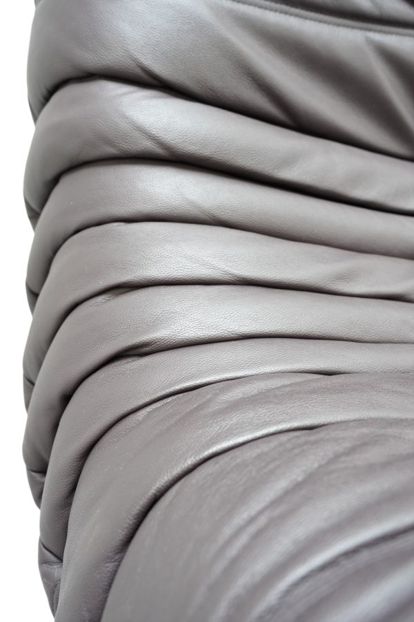 Chauffeuse et Pouf TOGO, Michel Ducaroy pour Ligne Roset – Image 11