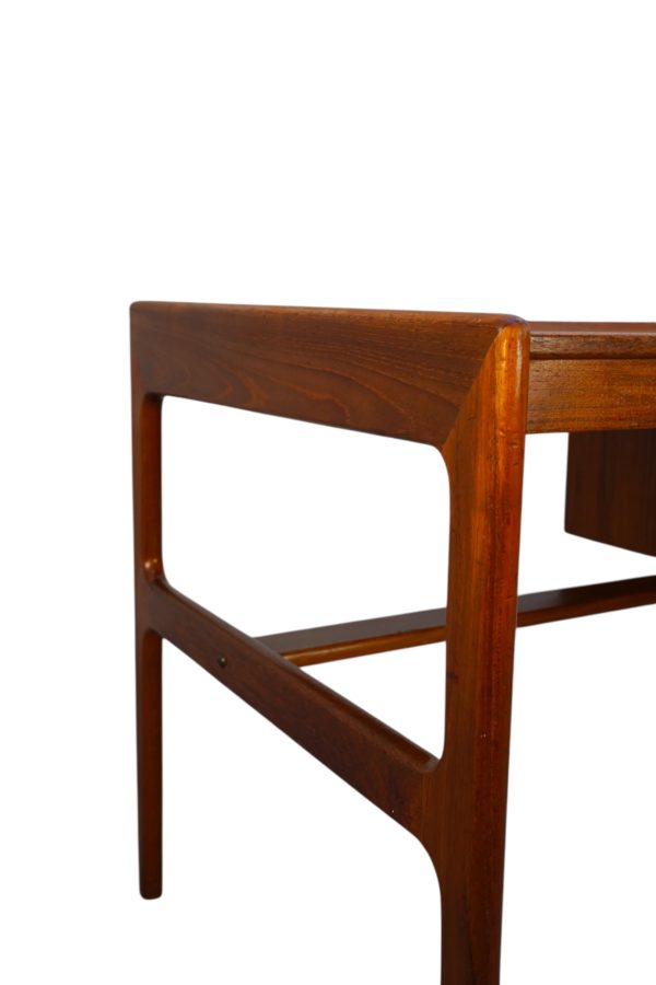 Bureau scandianve attribué à Peter Løvig Nielsen
