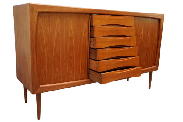 Buffet en bois de teck par Dyrlund, 1960's