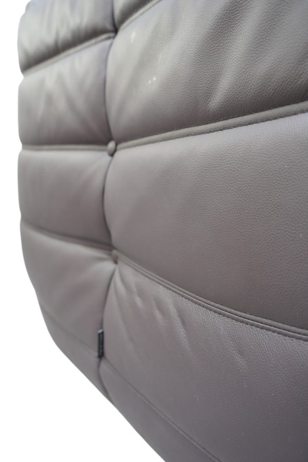 Chauffeuse et Pouf TOGO, Michel Ducaroy pour Ligne Roset – Image 16