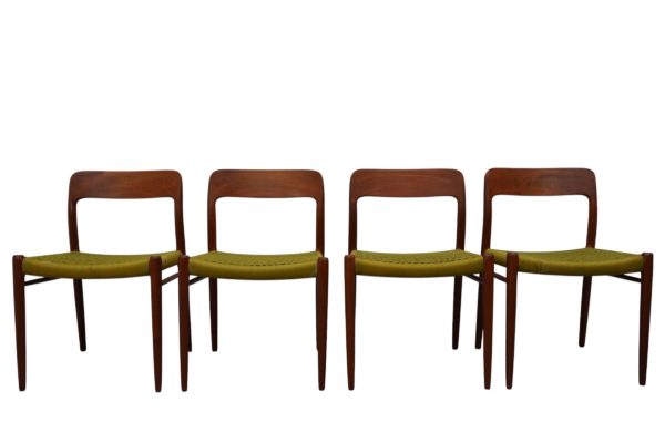 Ensemble de 4 chaises de Niels Otto Møller pour JL Møllers