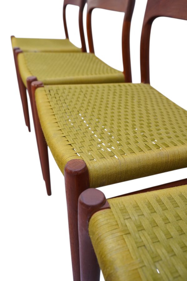 Ensemble de 4 chaises de Niels Otto Møller pour JL Møllers