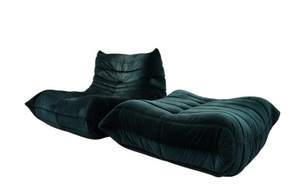 Chauffeuse et pouf TOGO, Ligne Roset par Michel Ducaroy 2020'