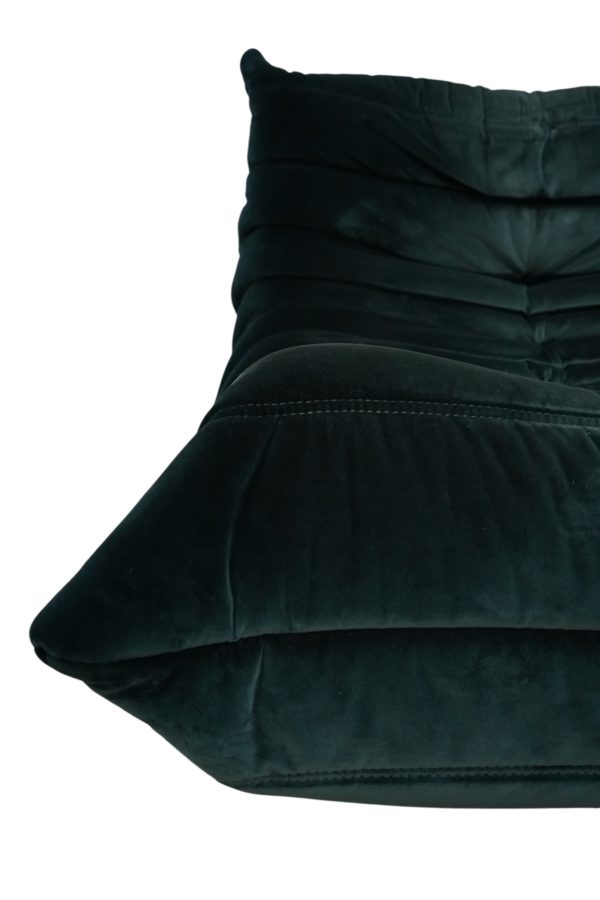 Chauffeuse et pouf TOGO, Ligne Roset par Michel Ducaroy 2020'
