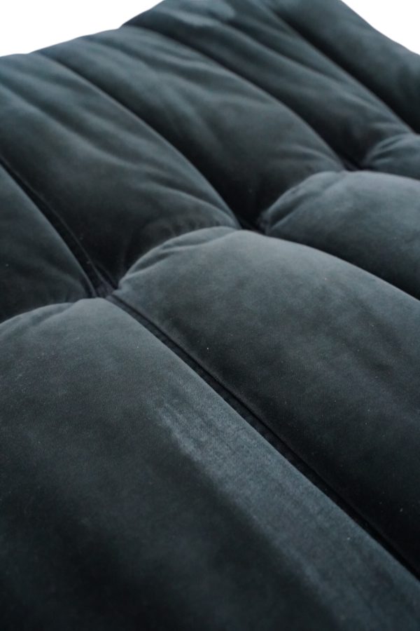 Chauffeuse et pouf TOGO, Ligne Roset par Michel Ducaroy 2020'