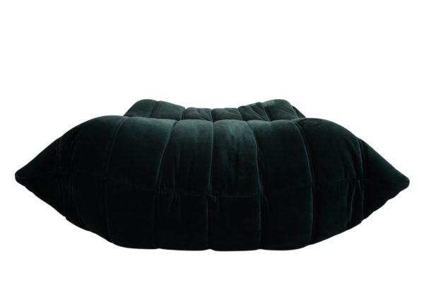 Chauffeuse et pouf TOGO, Ligne Roset par Michel Ducaroy 2020'