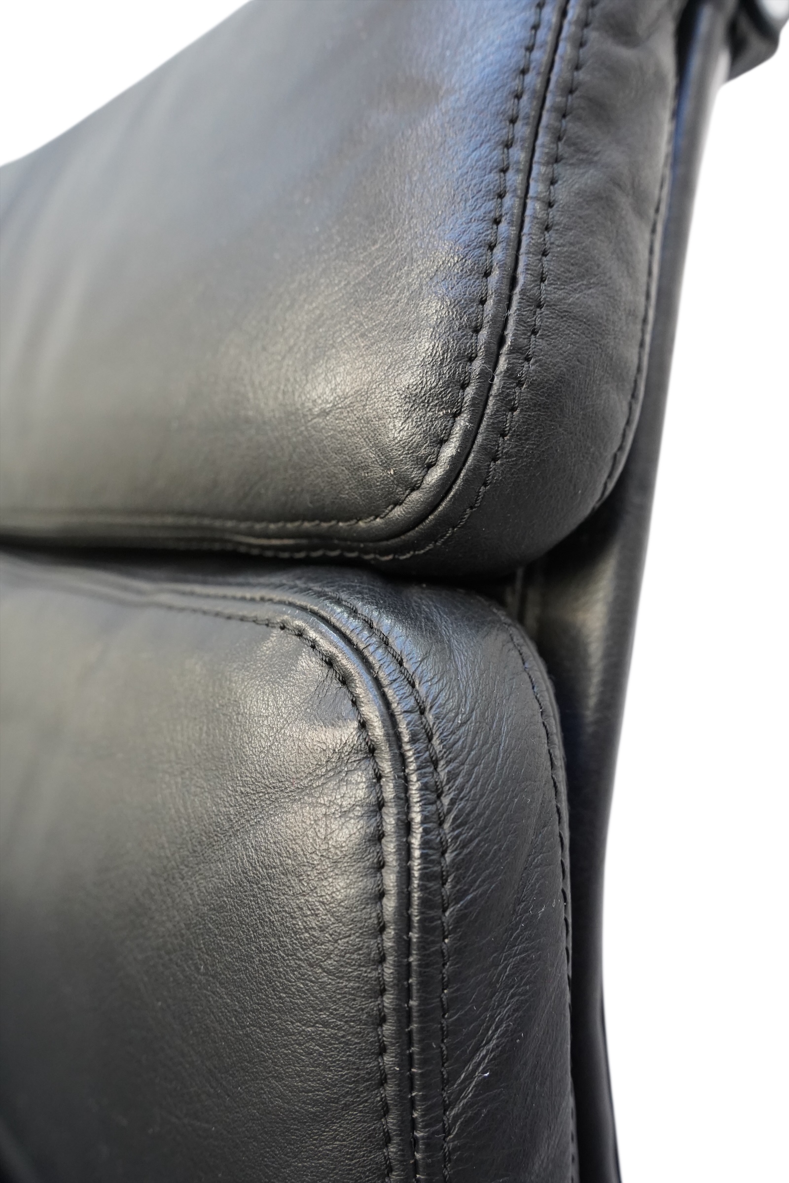 EA 205 Soft Pad en cuir noir de Herman Miller pour Vitra