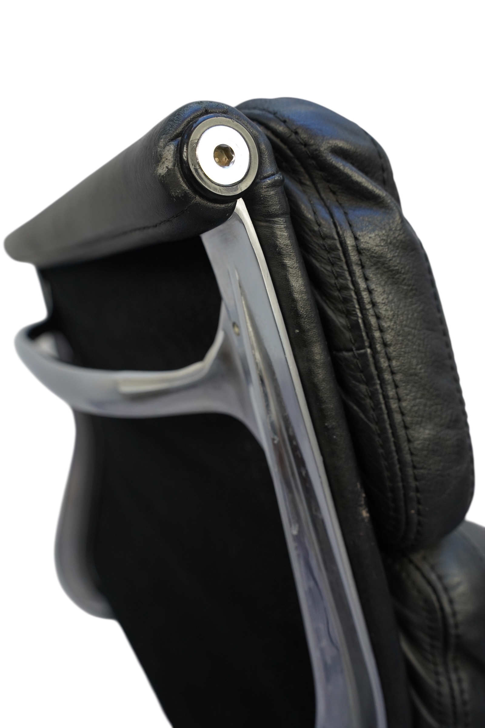 EA 205 Soft Pad en cuir noir de Herman Miller pour Vitra