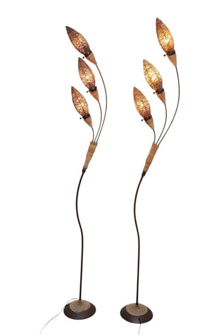 Paire de lampadaire sur pied de style exotique