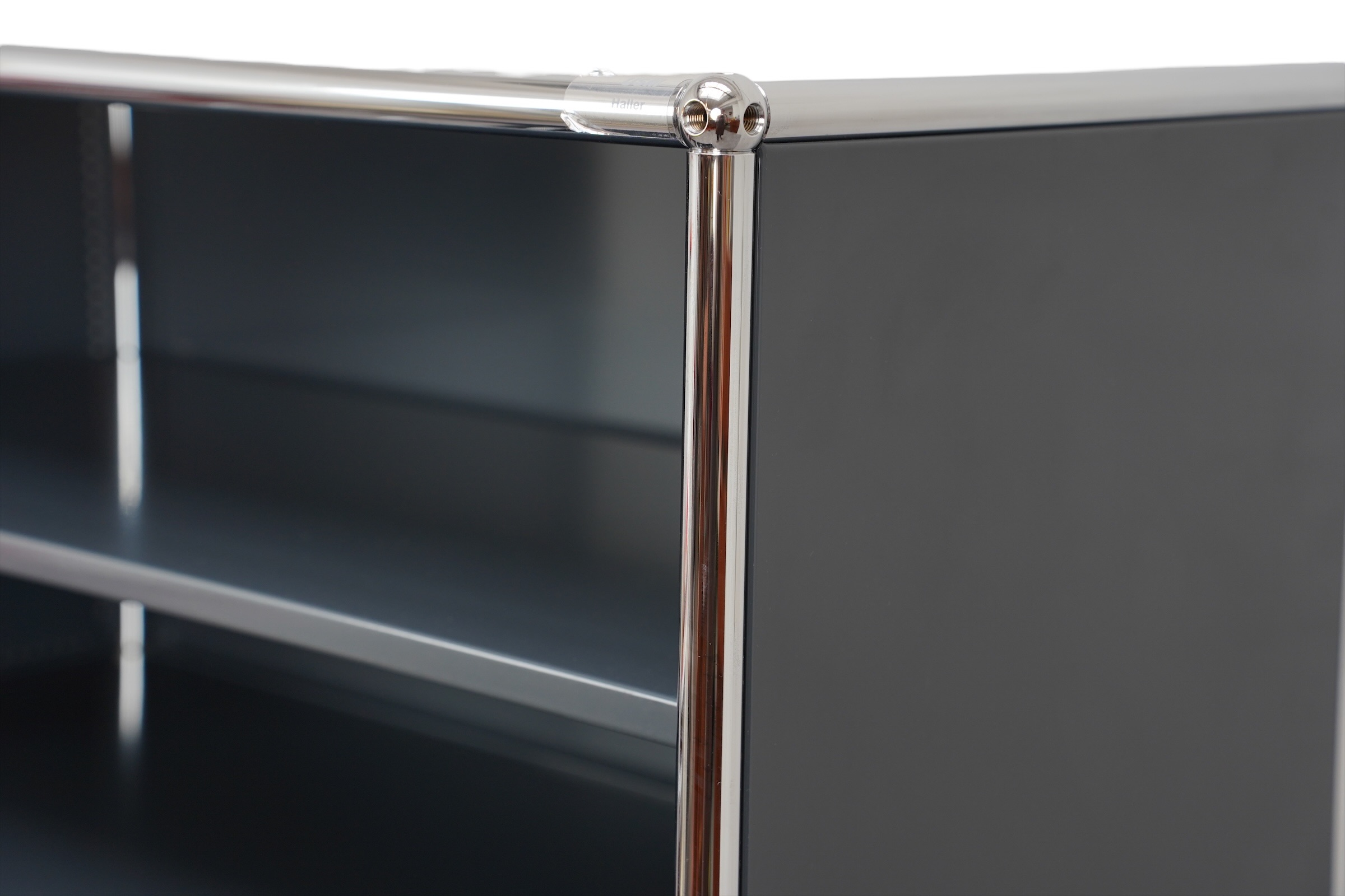 Étagère modulable de 8 casiers, USM Haller, Suisse